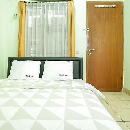 Reddoorz Near Sukajadi Hotel Bandung Exterior foto